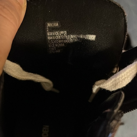 STEVE MADDEN WINNONA PLATFORM HIGH-TOP SNEAKER - KIDS' size 2 - Picture 8 of 10